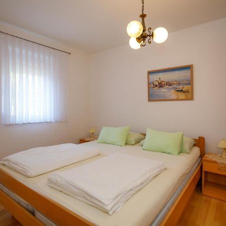 Apartmani Bakran Krk Town Exterior foto